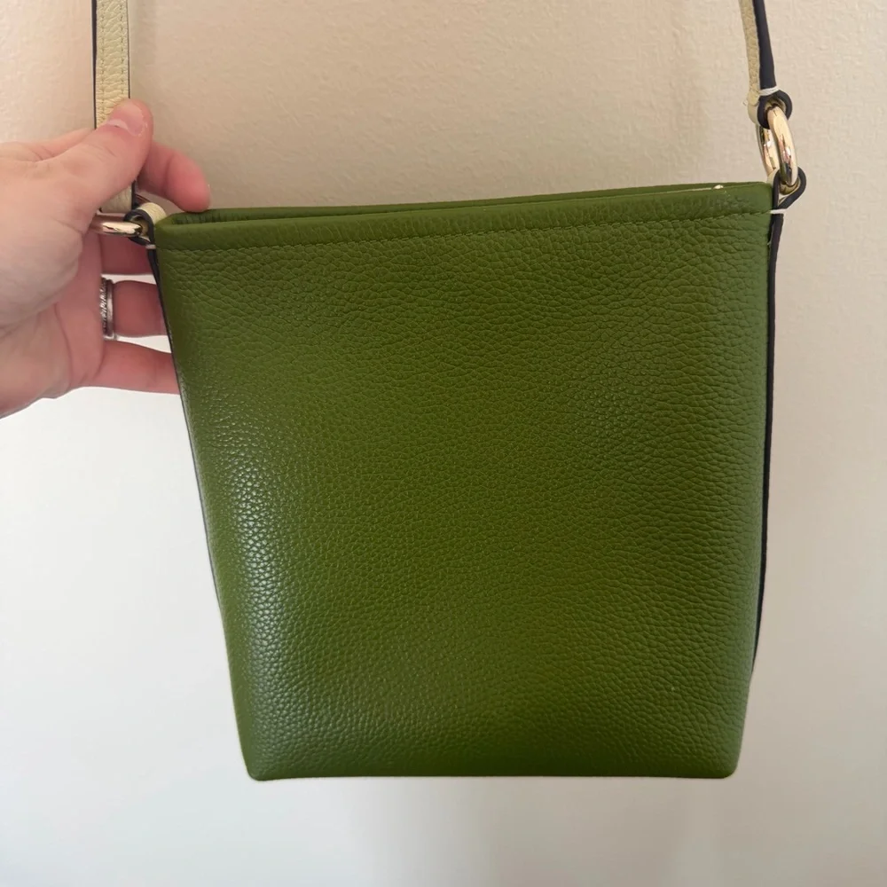 KATE SPADE AVA SWINGPACK in Jungle Vine Multi